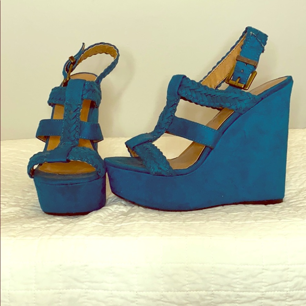 Wedge sandals